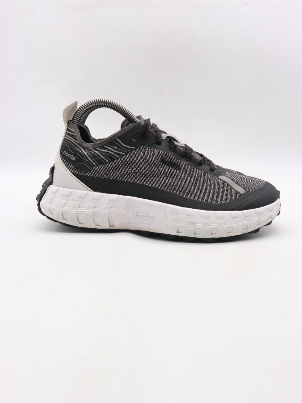 Norda 001 Women's Size 8.5 Black Gray Trail Running Athletic Sneakers